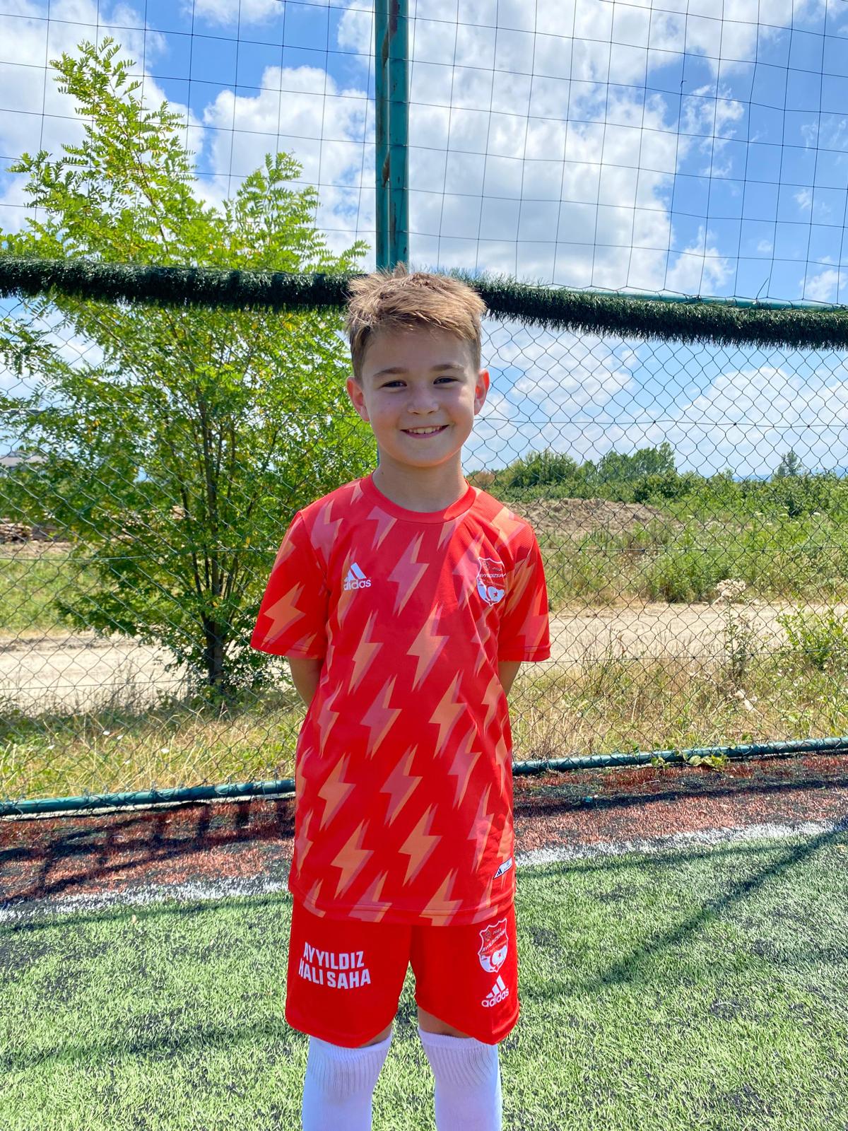 Ayyıldız Spor Akademisi Forma Takımı