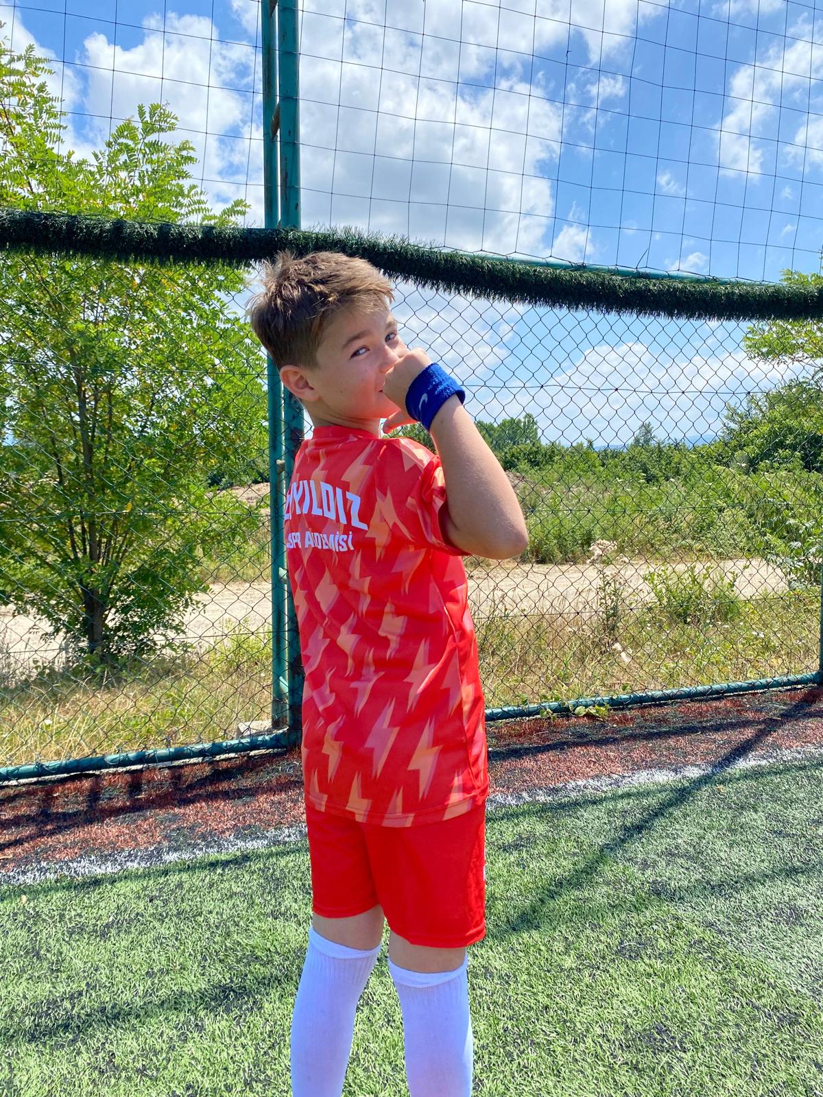 Ayyıldız Spor Akademisi Forma Takımı